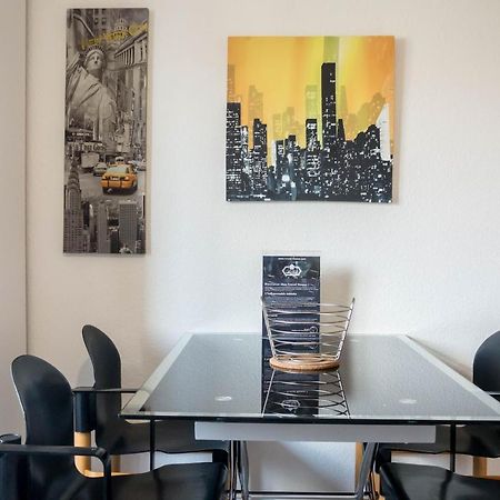 Travel Homes - The Eastside, Parking And Downtown Colmar Buitenkant foto